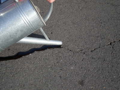 1. Risse, Fugen vergiessen